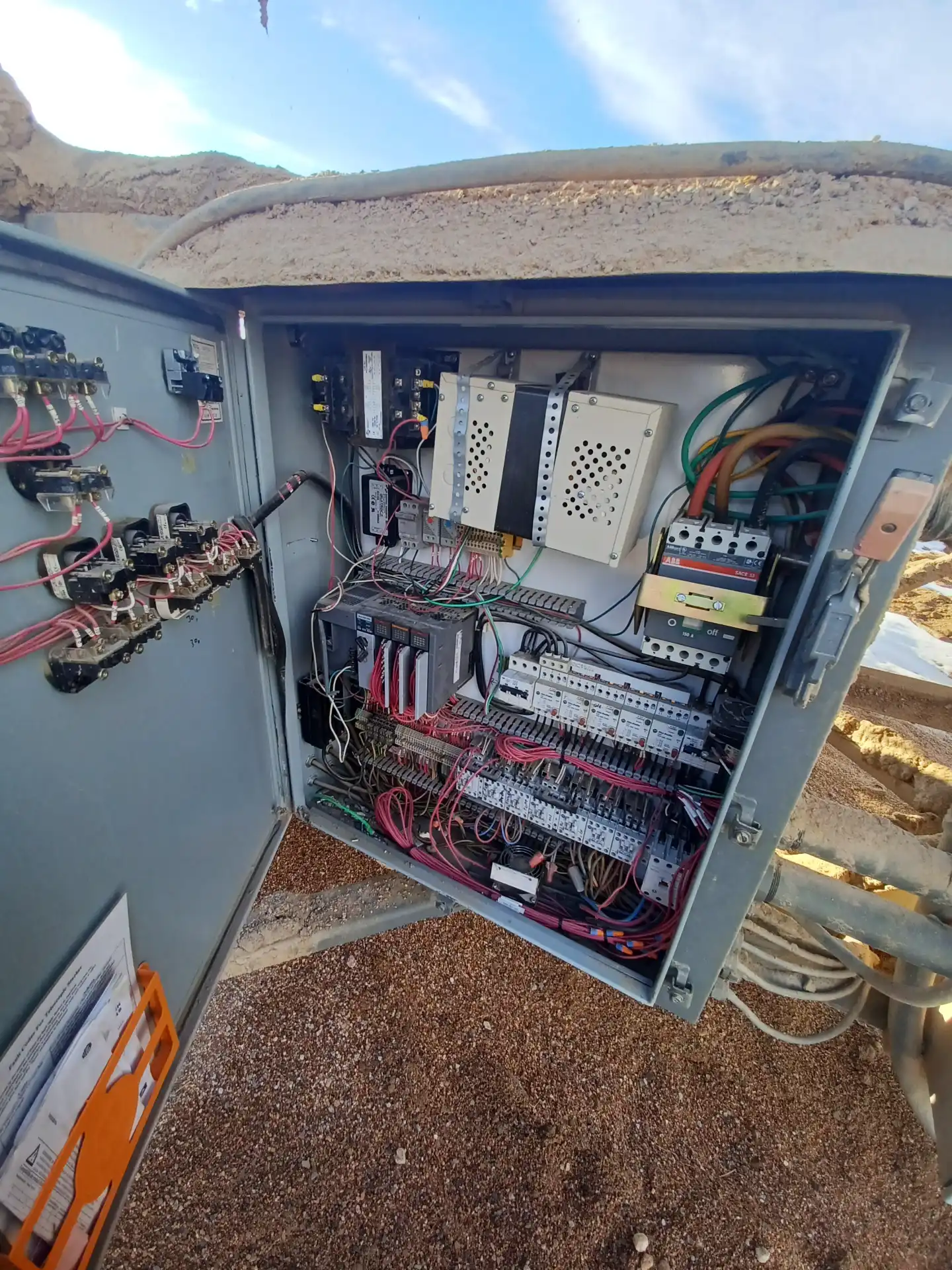 Industrial electrical services Toronto